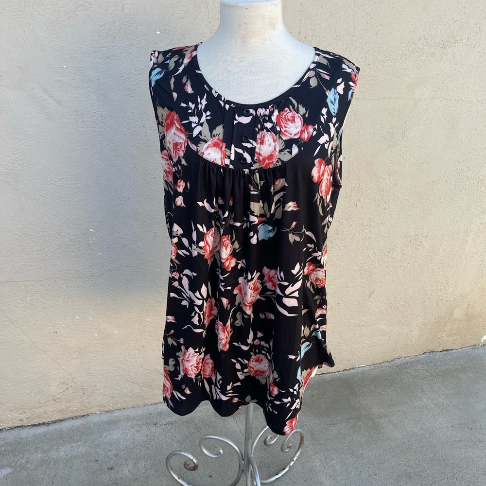 Halife new with tags sleeveless dress top
